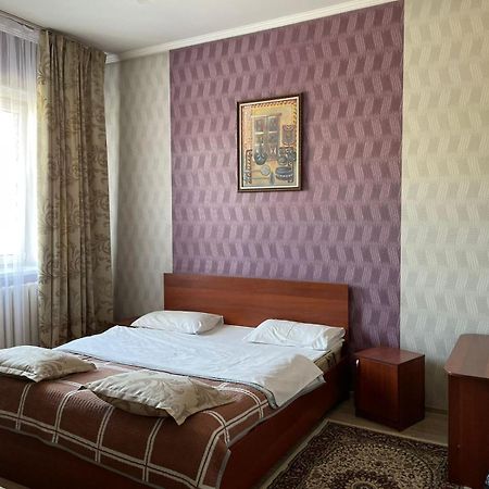 Zharkent Гостиничный Комплекс Жеты Казына מראה חיצוני תמונה