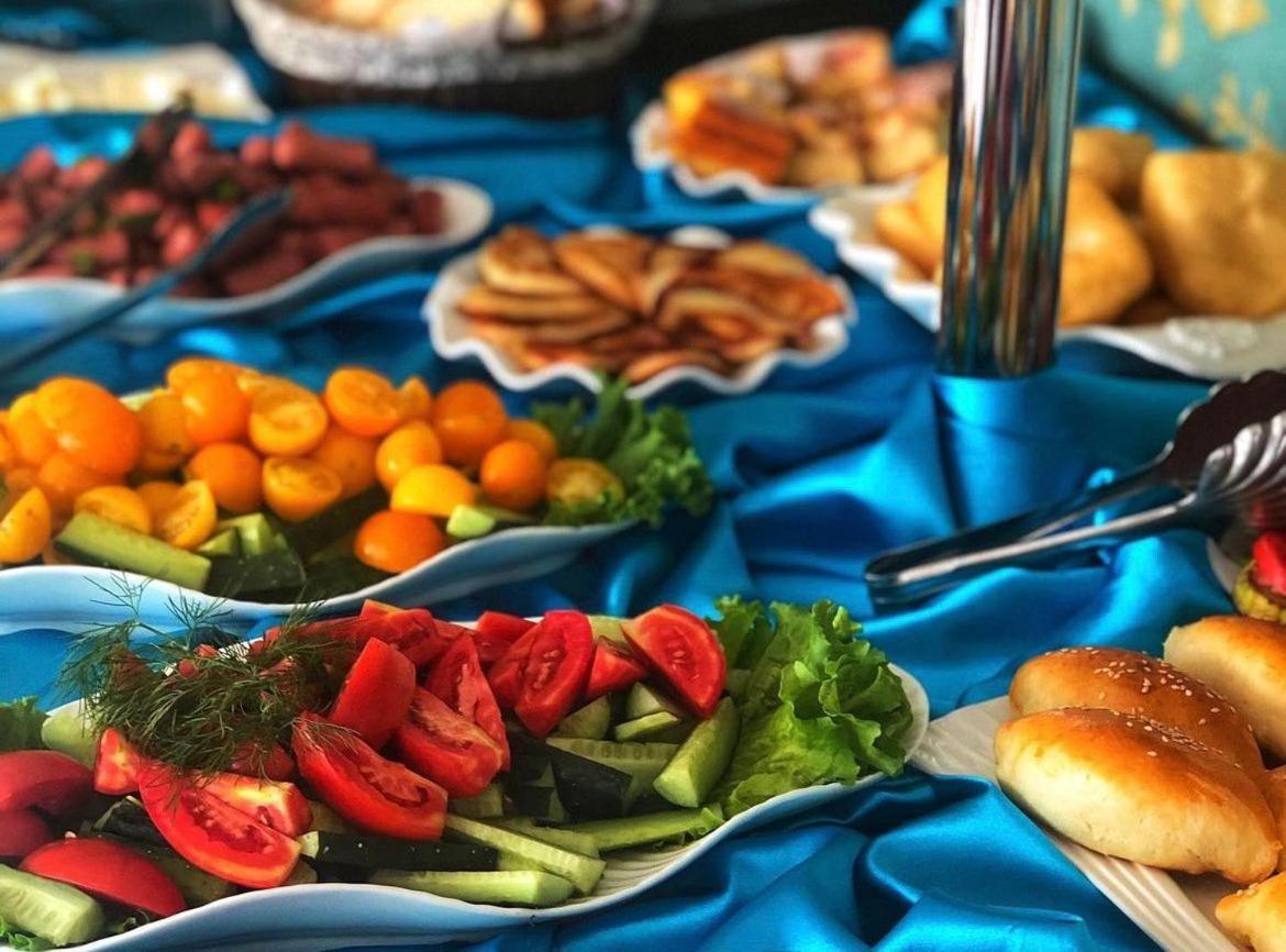 Zharkent Гостиничный Комплекс Жеты Казына מראה חיצוני תמונה